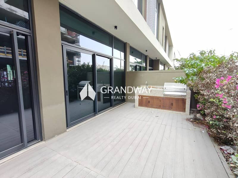 Spacious 3BR Villa| Private Garden I Best Deal — photo 1 Spacious 3BR Villa| Private Garden I Best Deal — photo 1
