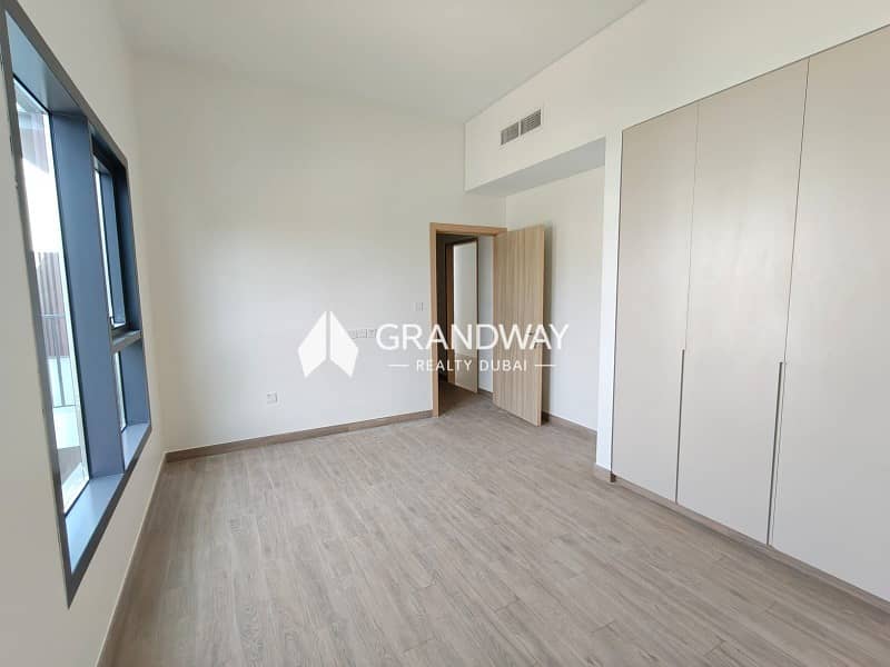8 Spacious 3BR Villa| Private Garden I Best Deal — photo 8