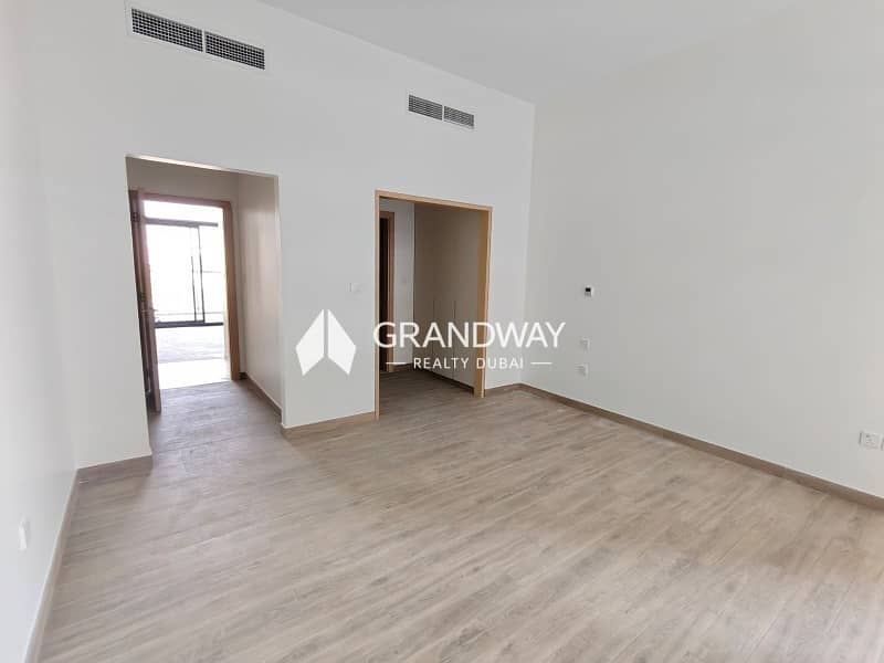 22 Spacious 3BR Villa| Private Garden I Best Deal — photo 22