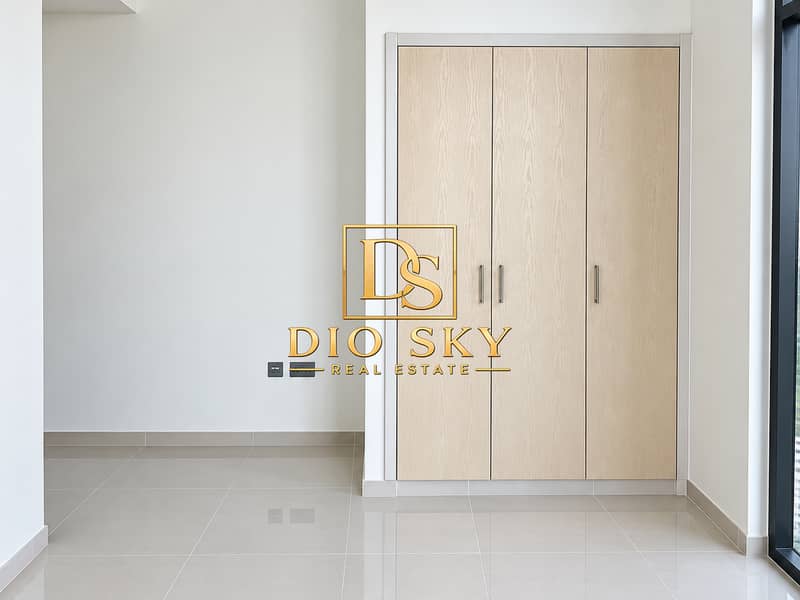 6 Image 6