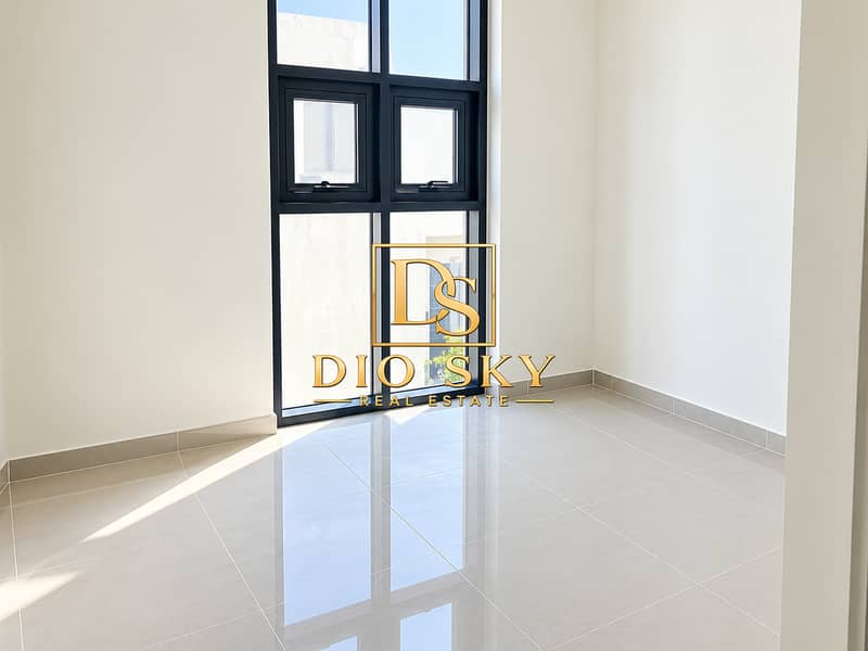 7 Image 7