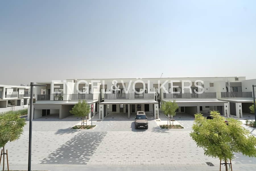 View Today | Close to Park | Vacant on Transfer View Today | Close to Park | Vacant on Transfer