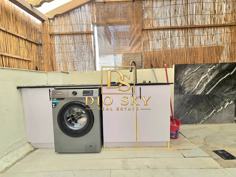 9 Image 9