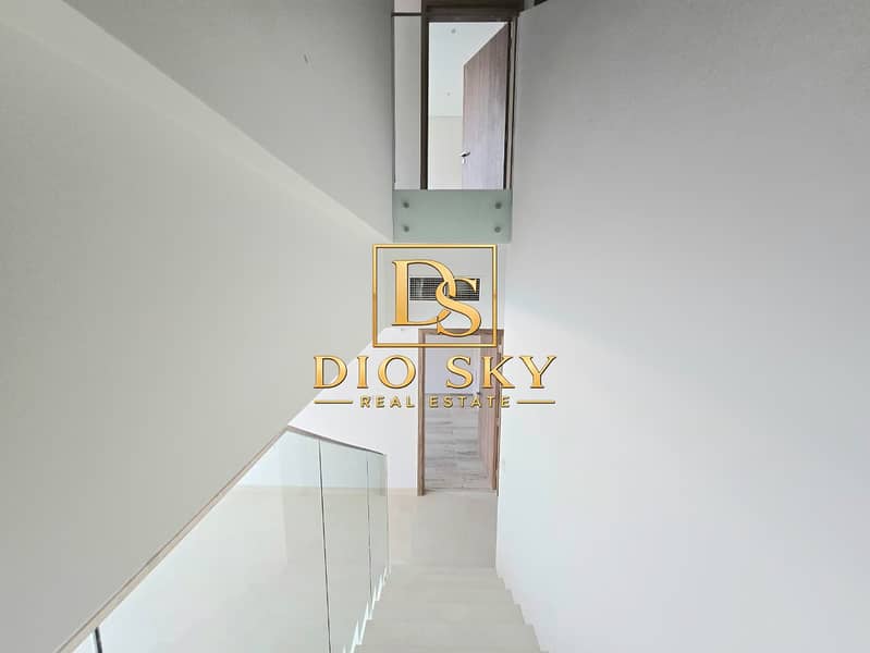 7 Image 7