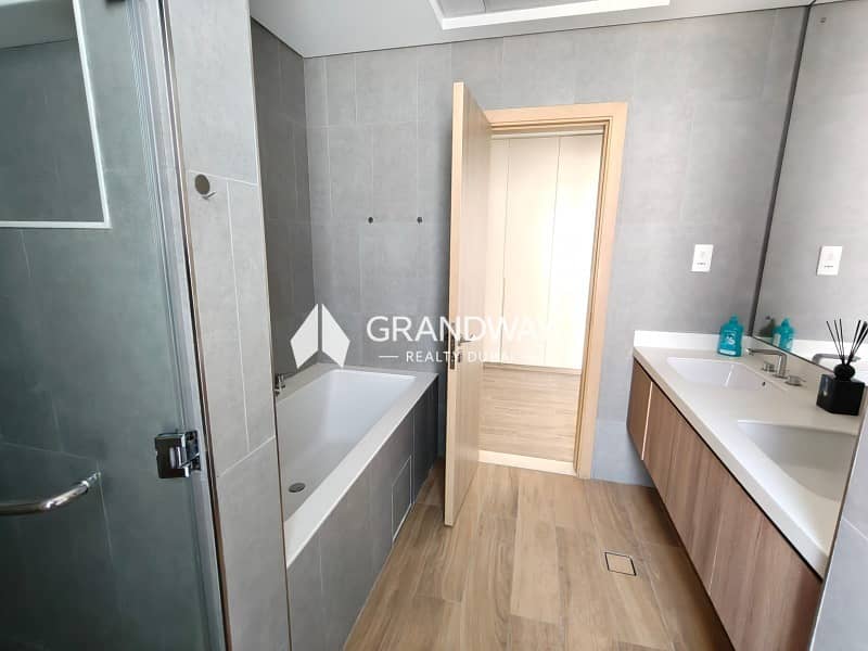 13 Prime Location | Spacious 3BR Villa | The Terraces — photo 13