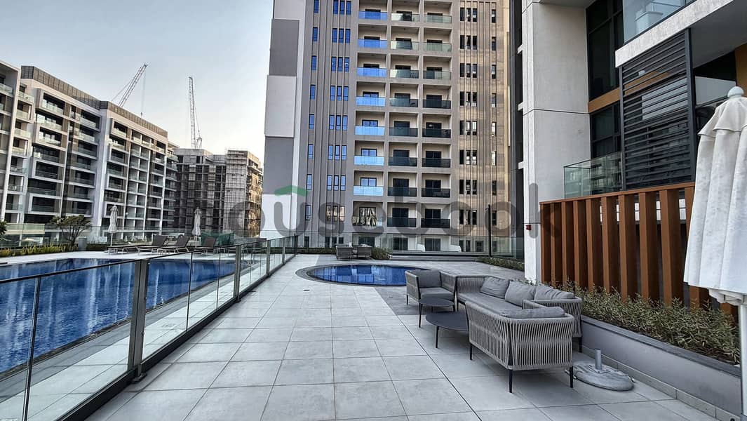 17 16_pool_lounge. jpg