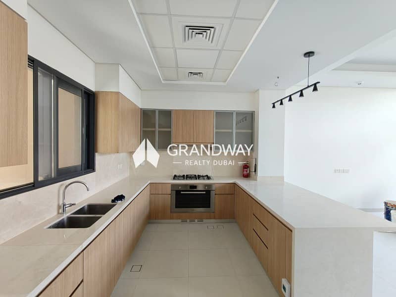 4 Premium 4BR Villa | Best View I Family Living — photo 4