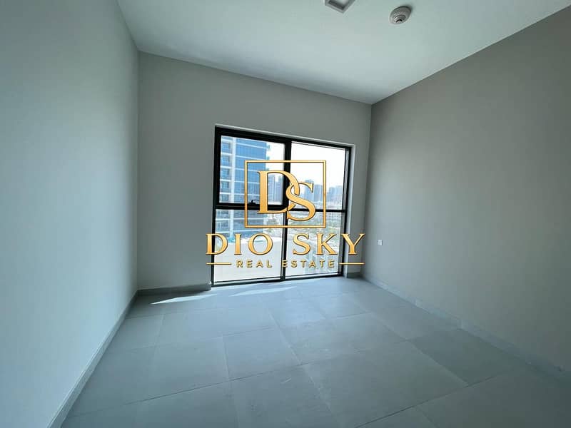 4 Image 5