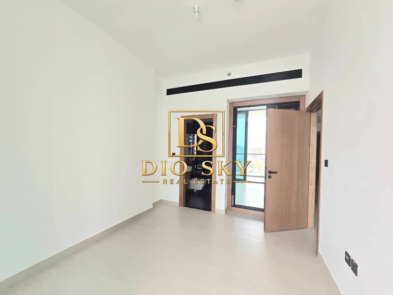 7 Image 7
