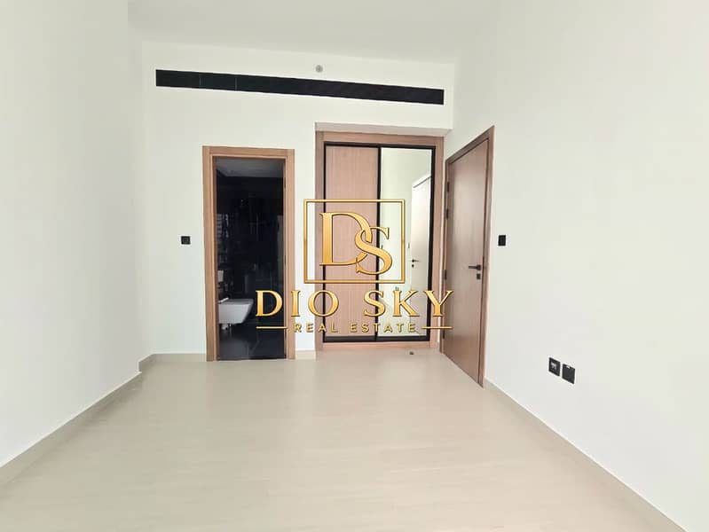 14 Image 14