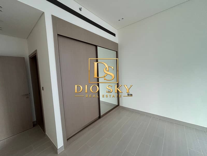 5 Image 5