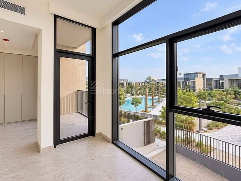 PRIME LOCATION | PARK UNIT | VIEW NOW | CORNER PRIME LOCATION | PARK UNIT | VIEW NOW | CORNER
