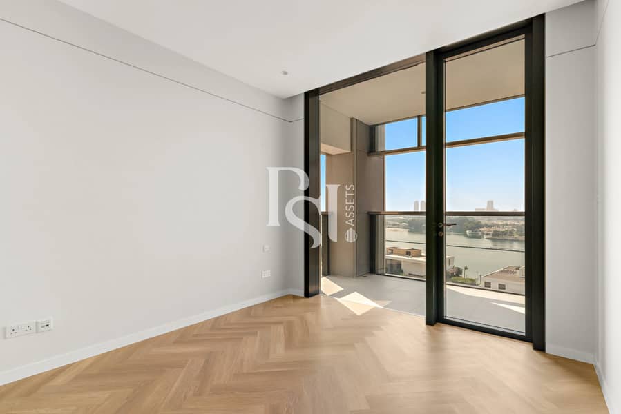 4 balcony. webp