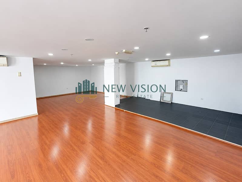 7 Bright Minimalist Open-Plan Interior. png