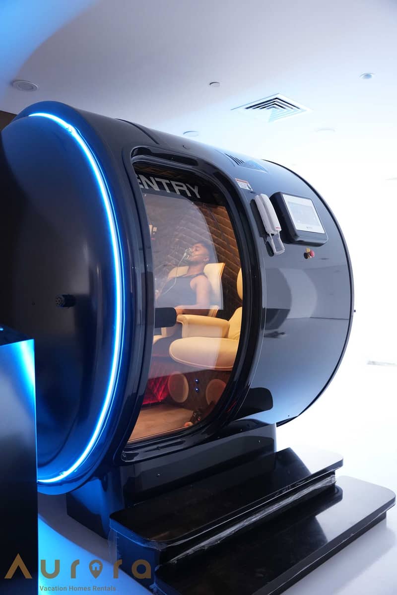 24 Hyper Barric oxygen Chamber. JPG