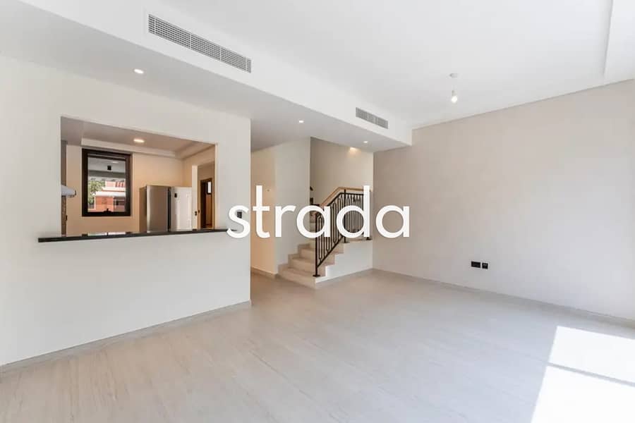 Casa adosada en DAMAC Lagoons,Portofino, 3 dormitorios, 2650000 AED - 16799016 Casa adosada en DAMAC Lagoons,Portofino, 3 dormitorios, 2650000 AED - 16799016