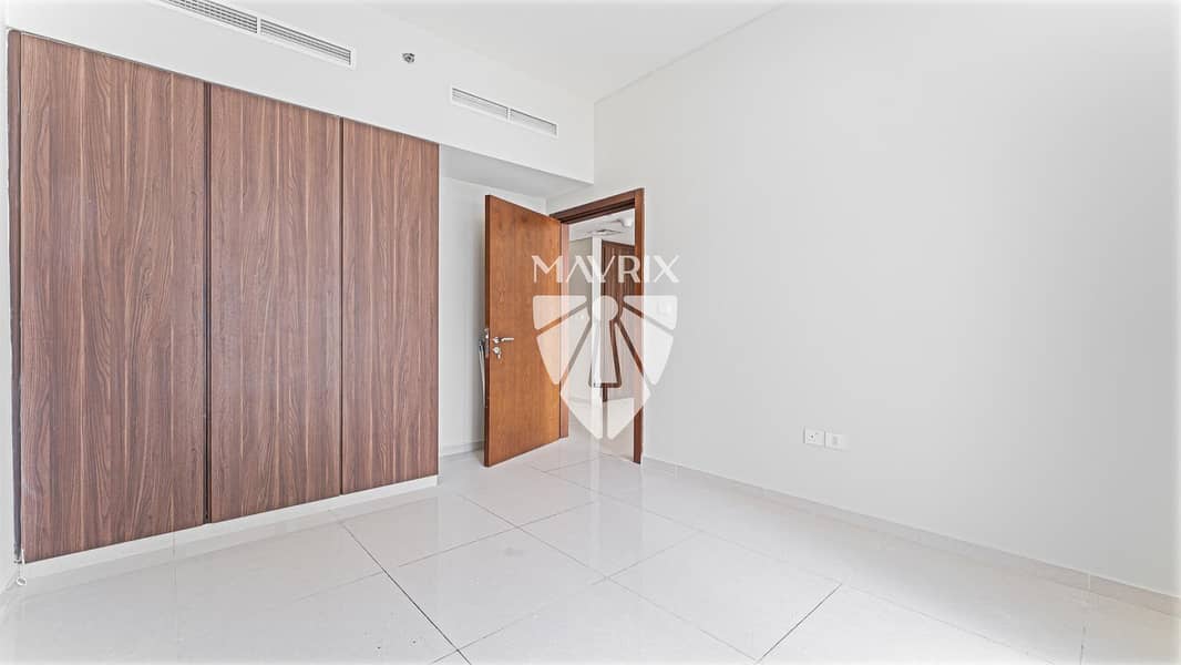 12 Image 12