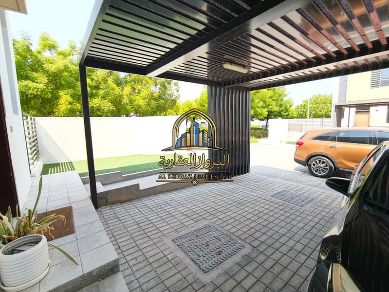4 87408. jpg