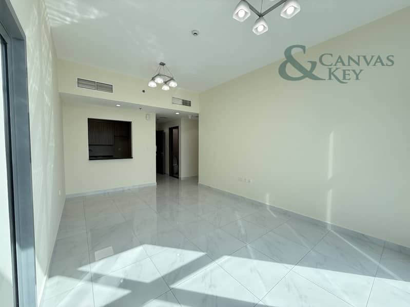 SPACIOUS LAYOUT | MODERN 1BHK APARTMENT | NEAR METRO SPACIOUS LAYOUT | MODERN 1BHK APARTMENT | NEAR METRO