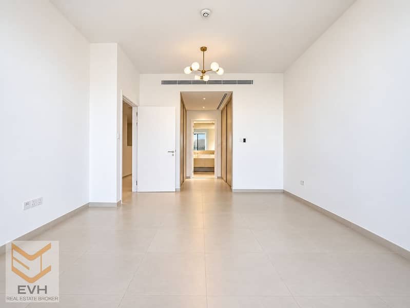 3 Bright interior with garden view-20. png