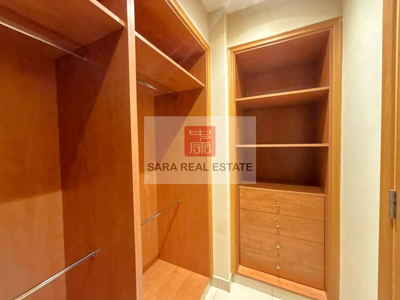 20 4.9 Masters Bedroom Wardrobe. jpeg