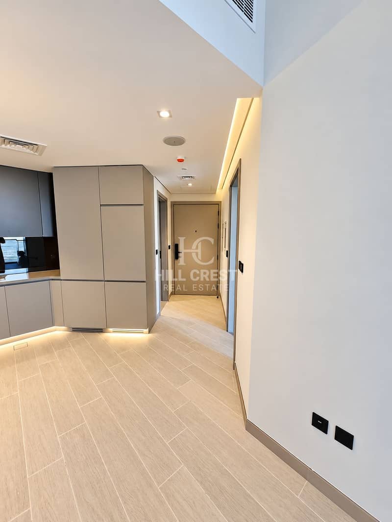 4 Modern Entryway with Warm Cove Lighting. png
