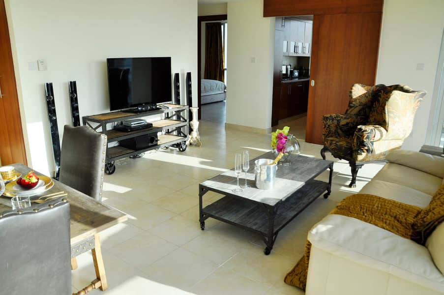 7 Golf Course Views Apartment in Dubai