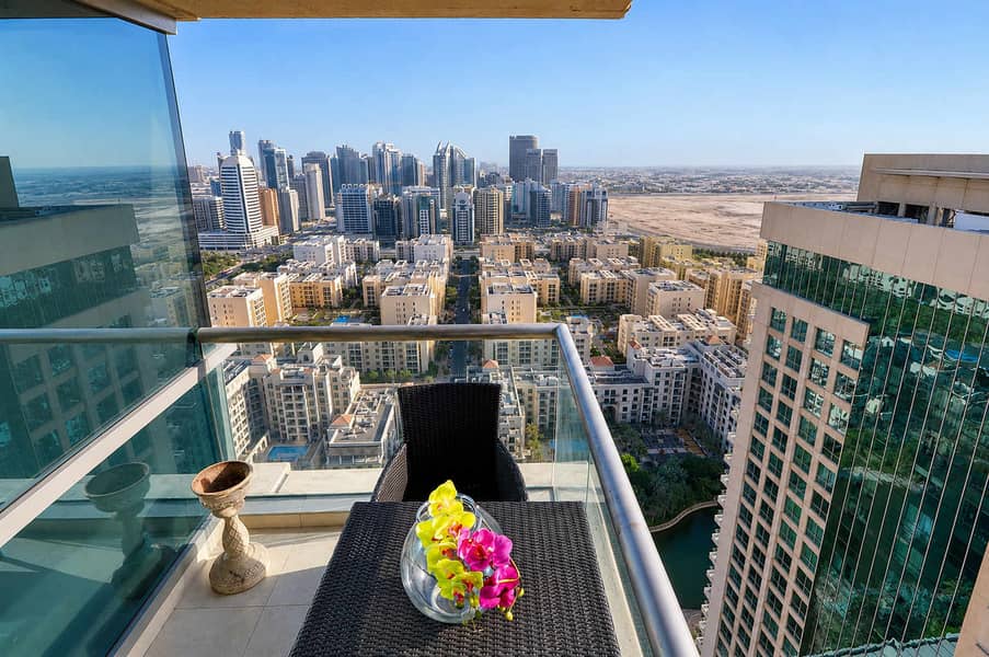 12 Golf Course Views Apartment in Dubai