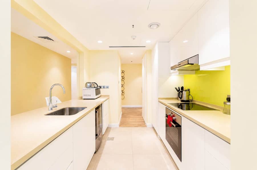 10 Dubai Marina 1BR Apartment with Gym & Pool
