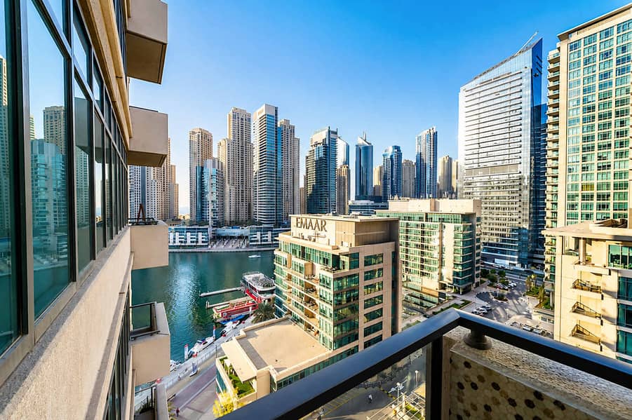 16 Dubai Marina 1BR Apartment with Gym & Pool