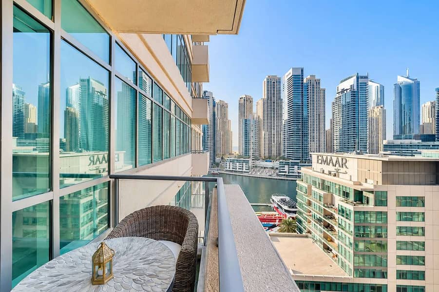 17 Dubai Marina 1BR Apartment with Gym & Pool
