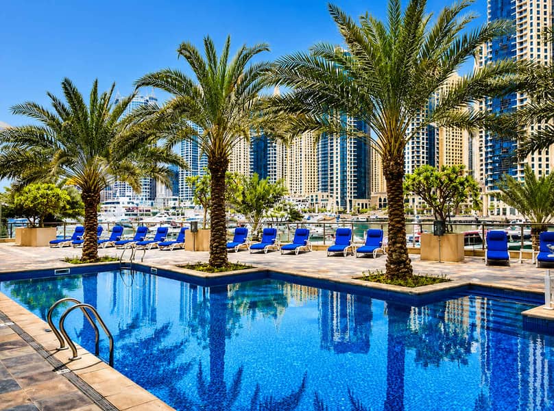 20 Dubai Marina 1BR Apartment with Gym & Pool