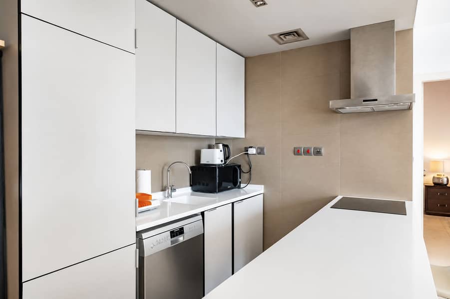 6 West Avenue: Stylish 1BR near Dubai Attractions
