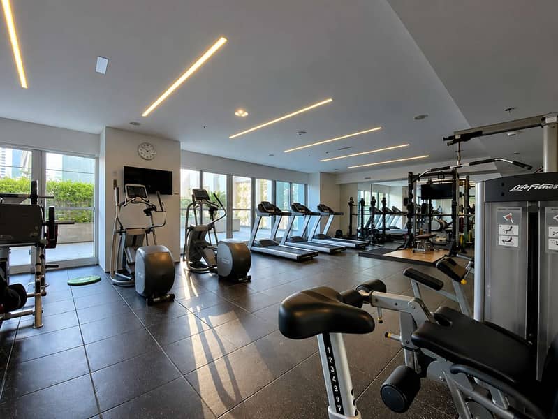 22 West Avenue: Stylish 1BR near Dubai Attractions