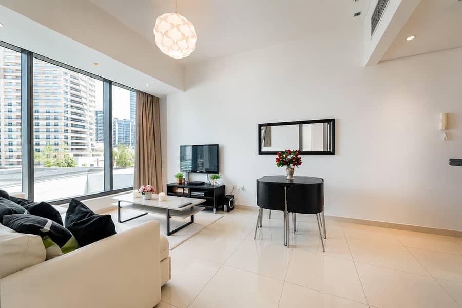 3 Silverene Tower 1BR: Pool, Gym & Dubai Views!