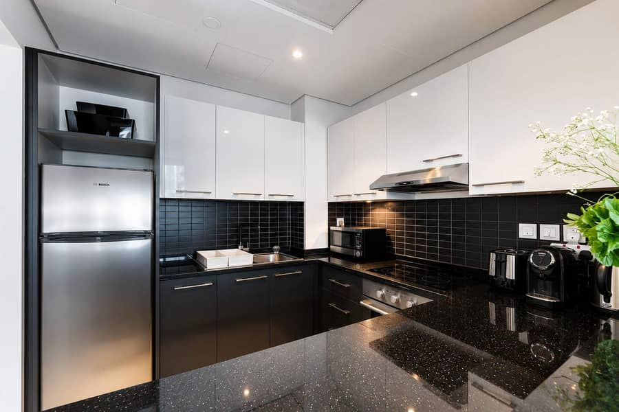6 Silverene Tower 1BR: Pool, Gym & Dubai Views!