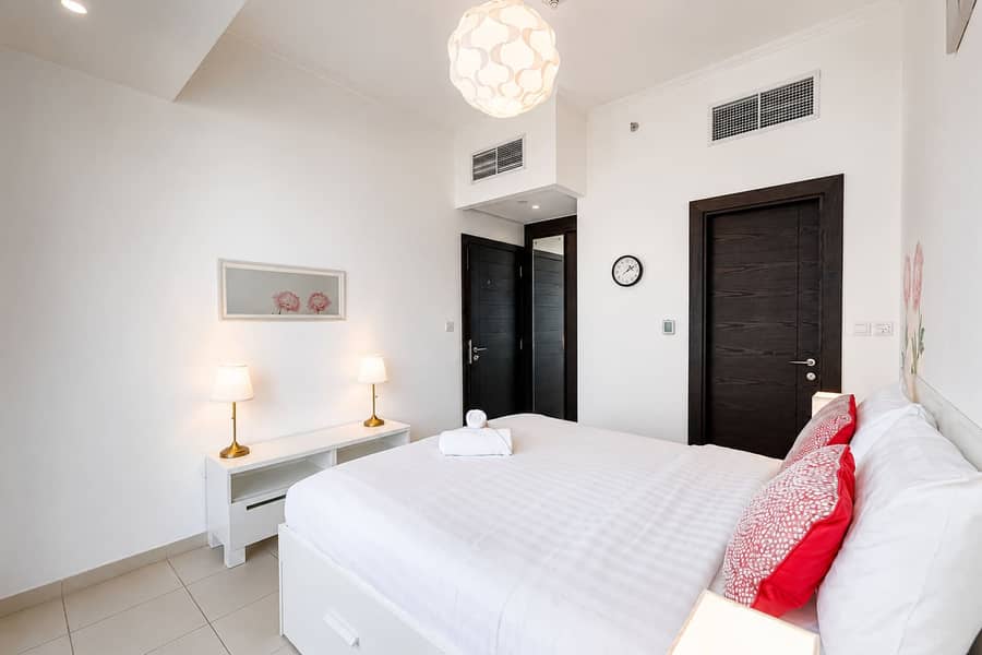 11 Silverene Tower 1BR: Pool, Gym & Dubai Views!