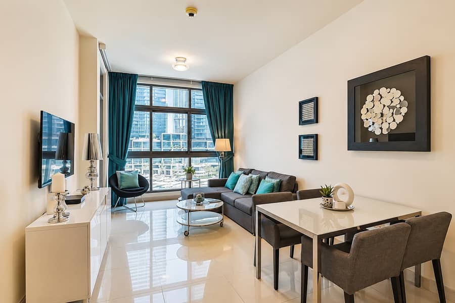 6 Dubai Apartment: 1BR with Pool, Gym & Balcony