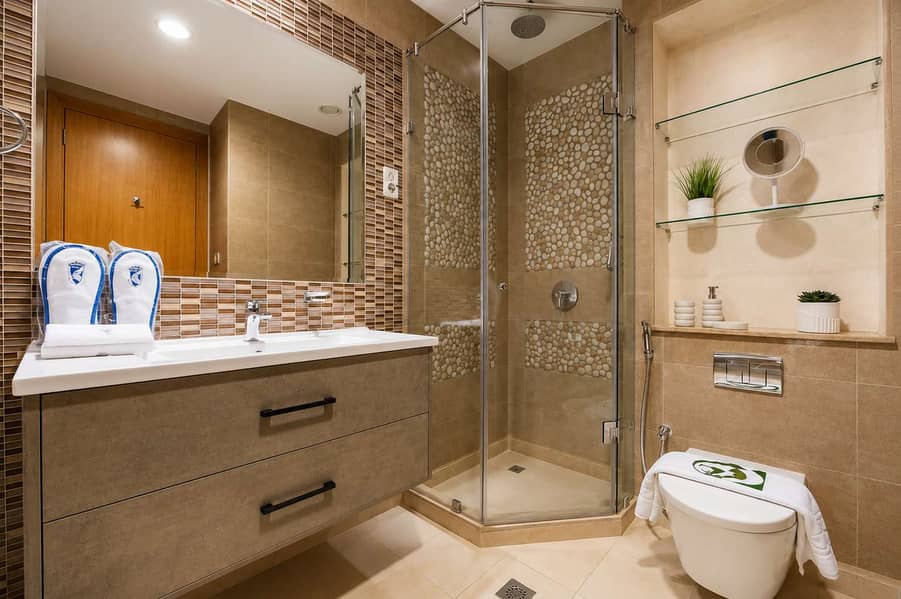 15 Dubai Apartment: 1BR with Pool, Gym & Balcony