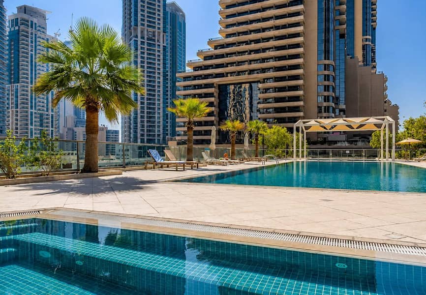 18 Dubai Apartment: 1BR with Pool, Gym & Balcony