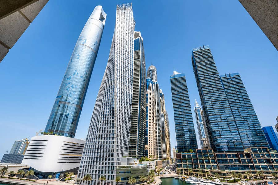 21 Dubai Apartment: 1BR with Pool, Gym & Balcony