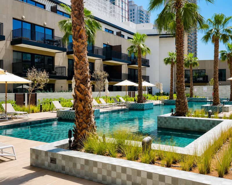22 Dubai Apartment with Pool, Gym & Balcony