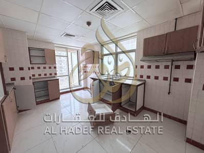Appartement de 3 chambres à à louer à Al Majaz, Sharjah - WhatsApp Image 2026-10-09 at 16.51. 01. jpeg Appartement de 3 chambres à à louer à Al Majaz, Sharjah - WhatsApp Image 2026-10-09 at 16.51. 01. jpeg