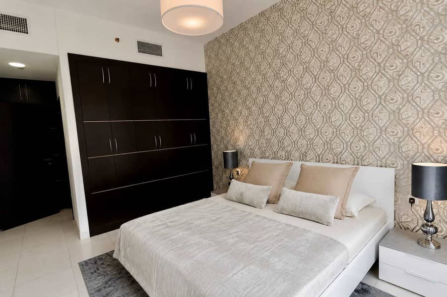 12 8th-Floor Marina Apt: Balcony, Pool & Gym Access