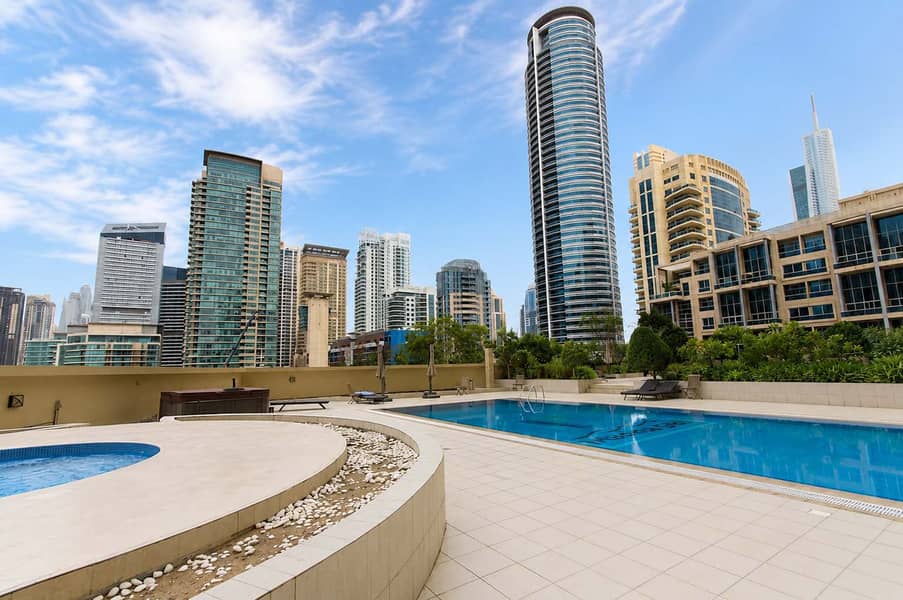 20 8th-Floor Marina Apt: Balcony, Pool & Gym Access