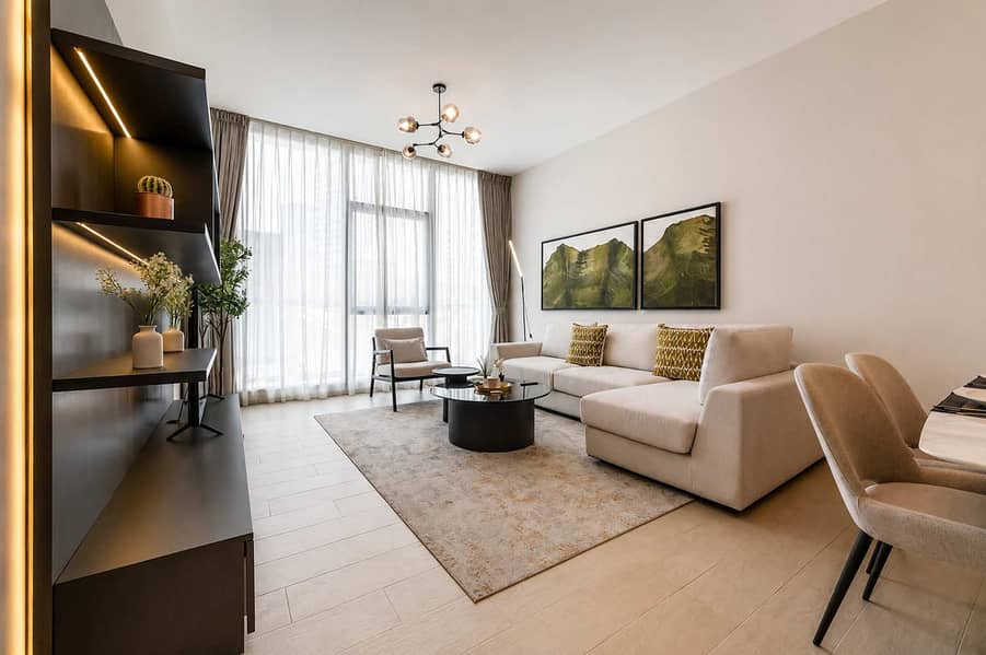 3 Dubai Marina: Stylish 2BR Apartment in LIV