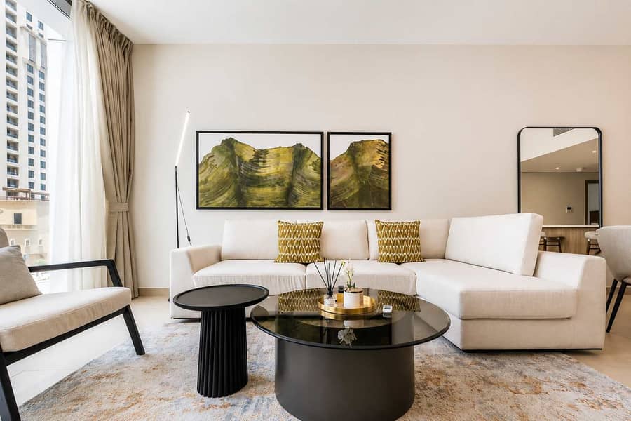 6 Dubai Marina: Stylish 2BR Apartment in LIV