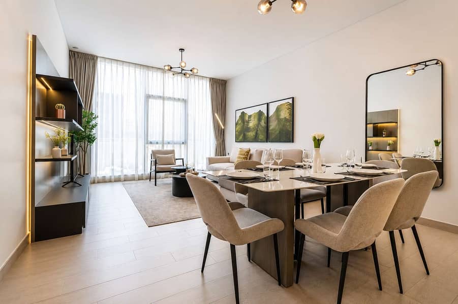 7 Dubai Marina: Stylish 2BR Apartment in LIV