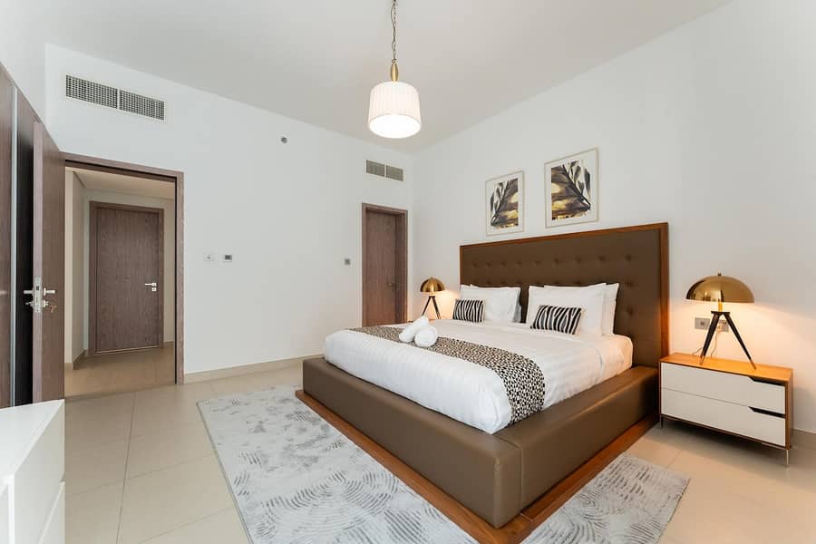 21 Dubai Marina: Stylish 2BR Apartment in LIV