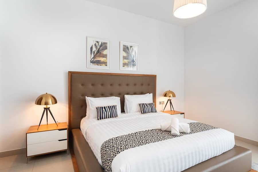 23 Dubai Marina: Stylish 2BR Apartment in LIV